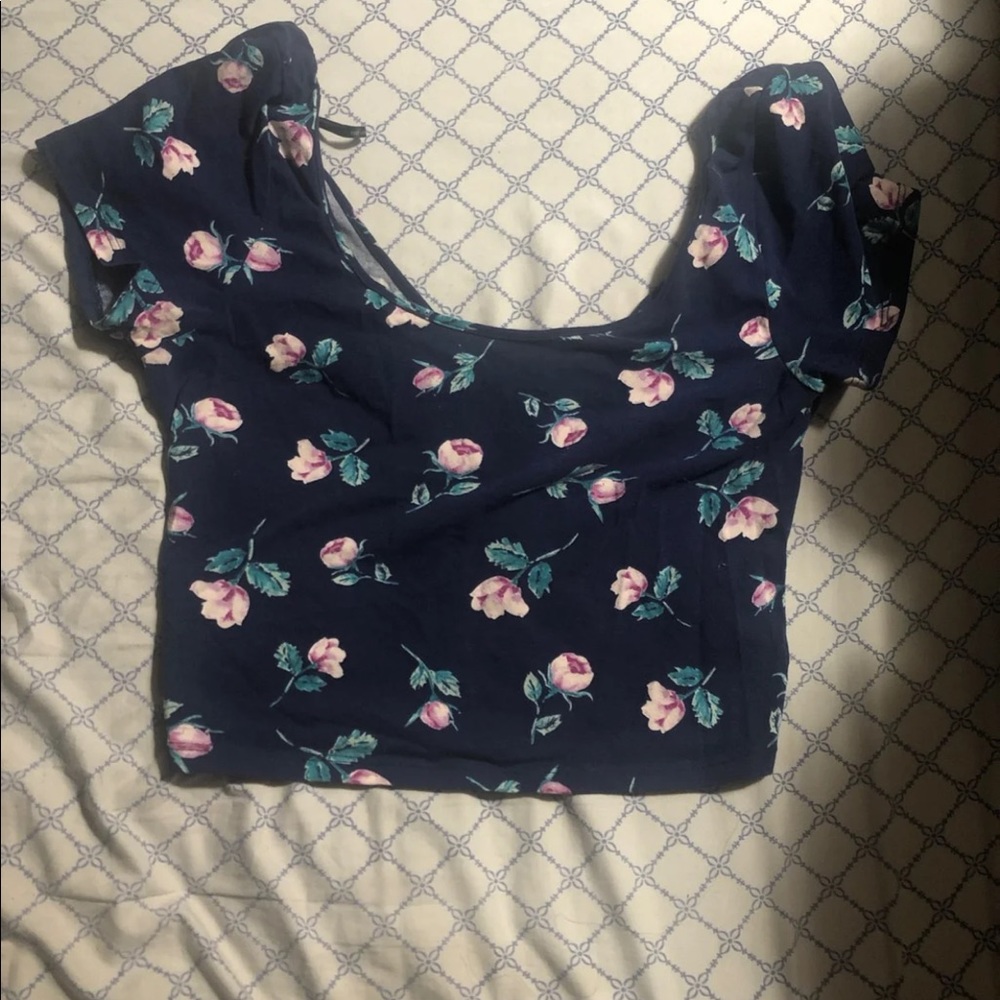 Navy flower crop top